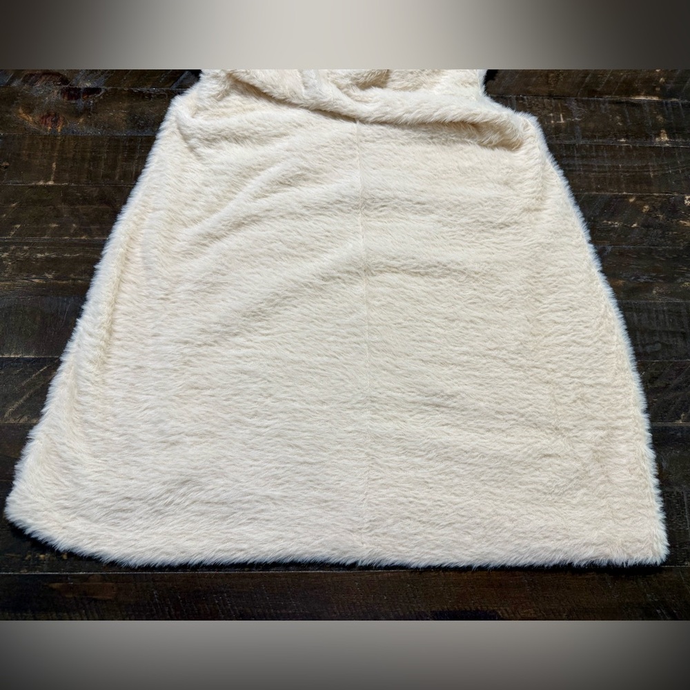 NWT Express Cream Faux Fur Mini Dress Sz Large - Picture 13 of 16
